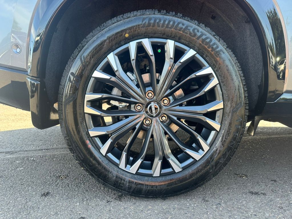 2026 Nissan Rogue Platinum photo 12