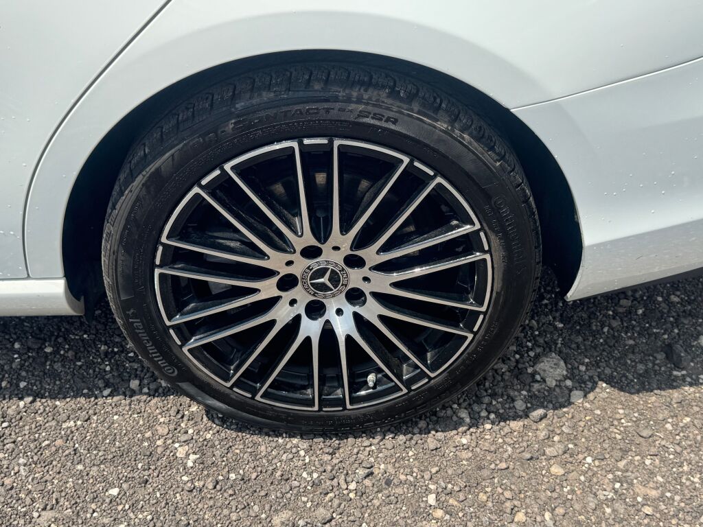 2023 Mercedes Benz C 300 4MATIC photo 23