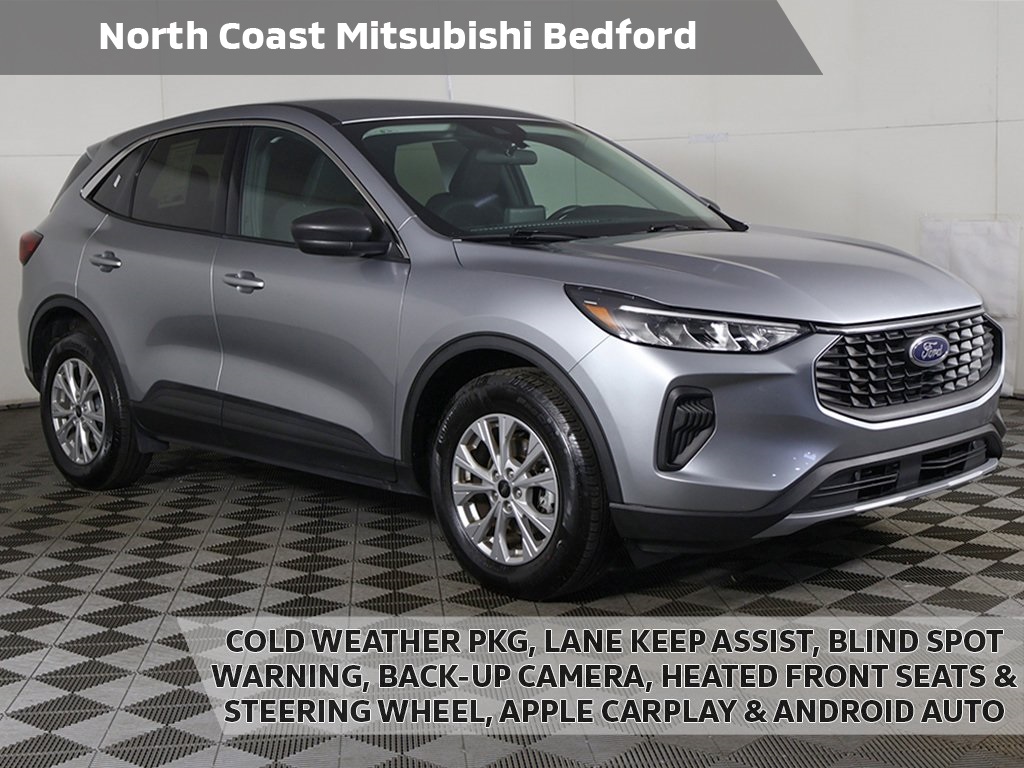 2023 Ford Escape Active's photo