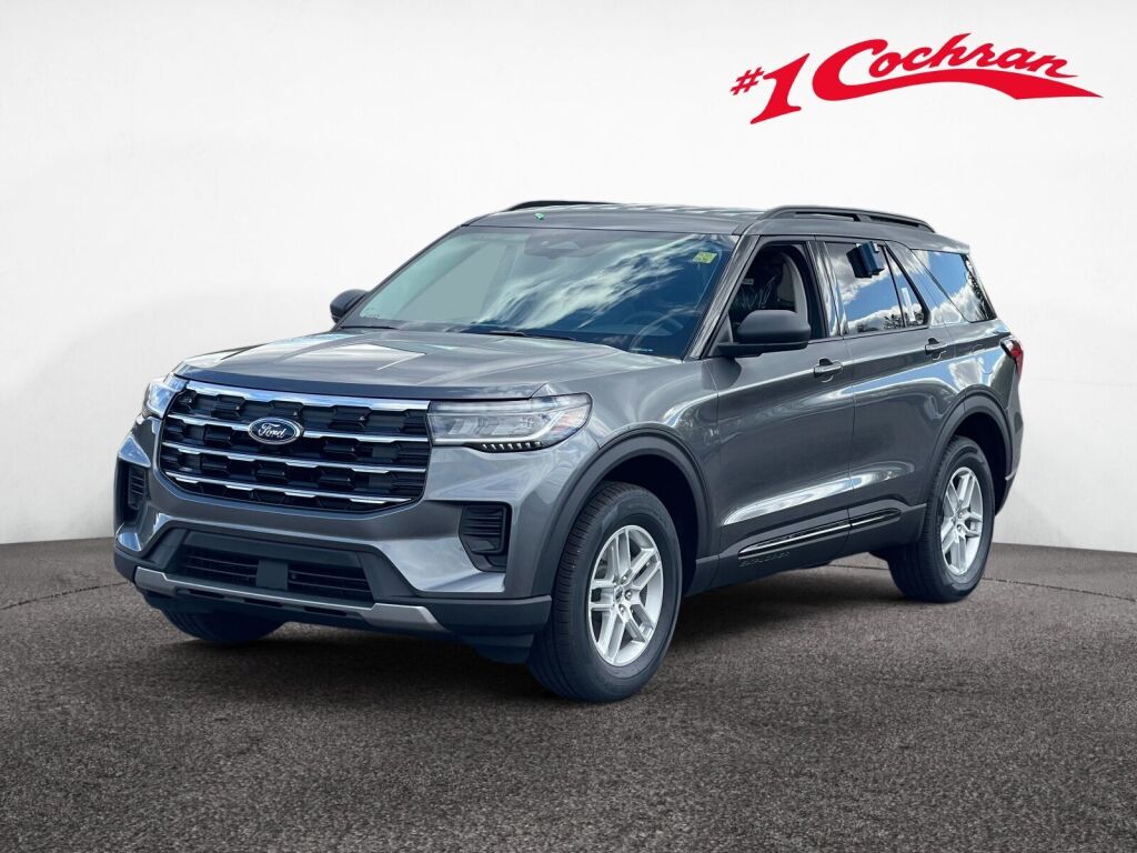 2026 Ford Explorer photo 3