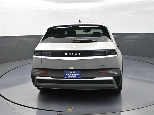 2025 Hyundai Ioniq 5 SE photo 7