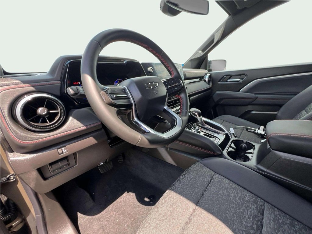 2024 Chevrolet Colorado Z71 photo 7