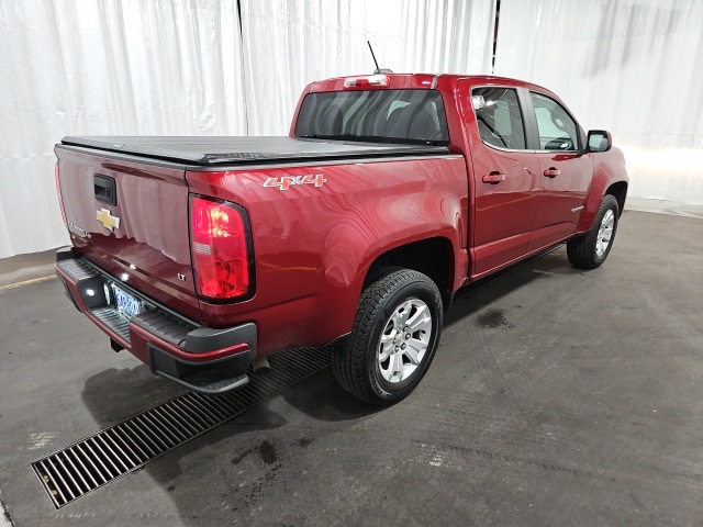 2018 Chevrolet Colorado LT photo 2
