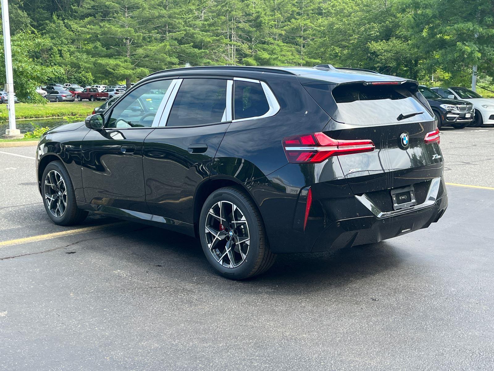 New 2025 Black Sapphire Metallic BMW 30 xDrive image 4