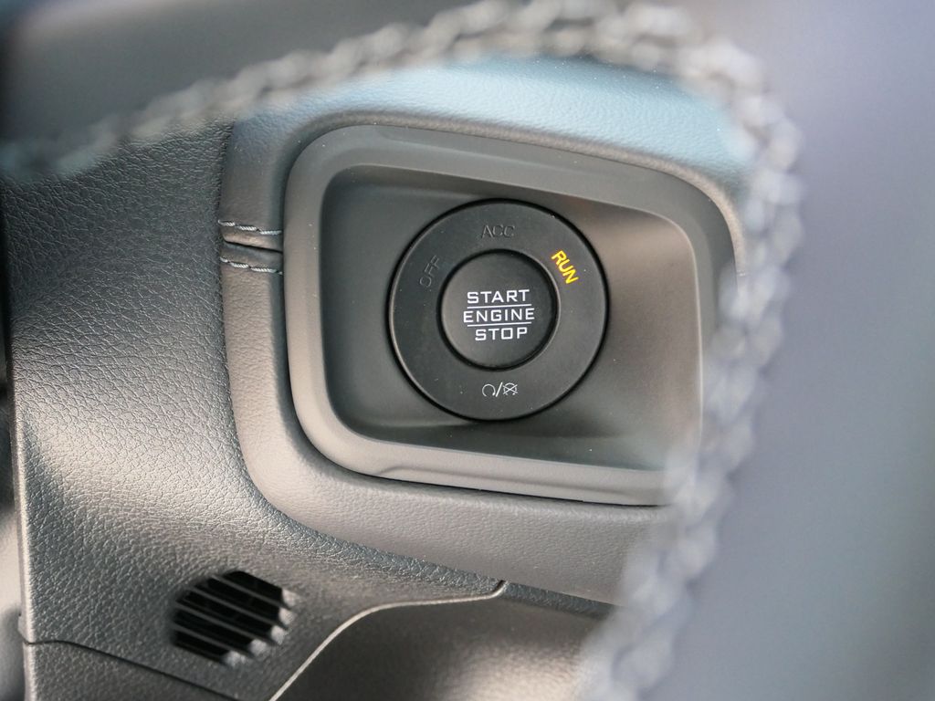 2025 Jeep Gladiator Rubicon photo 14