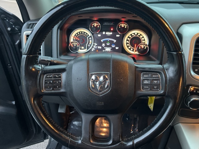 2019 Ram 1500 Classic SLT photo 16