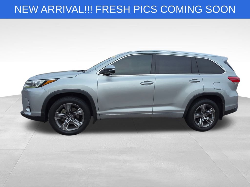 2018 Toyota Highlander Limited Platinum photo 3