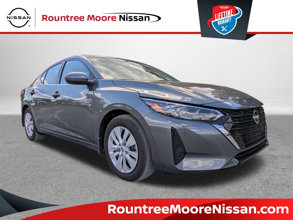 2025 Nissan Sentra S's photo