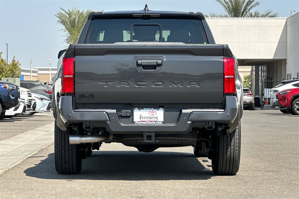 2025 Toyota Tacoma TRD Sport Double Cab photo 5