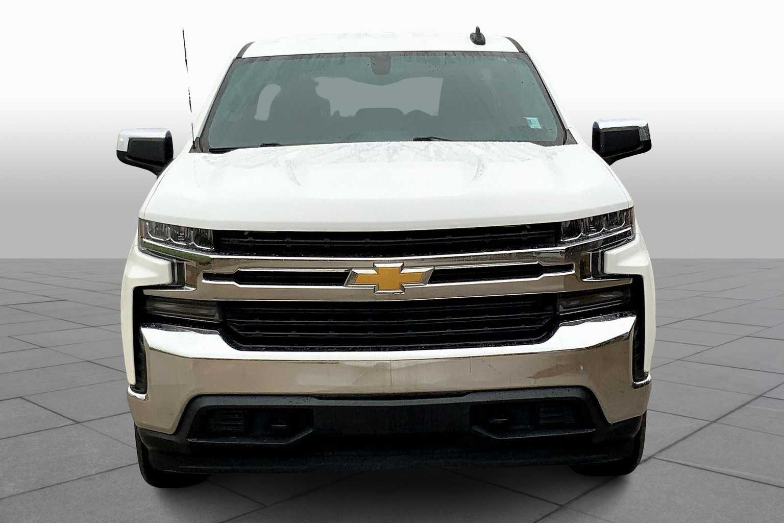 2019 Chevrolet Silverado 1500 LT photo 3