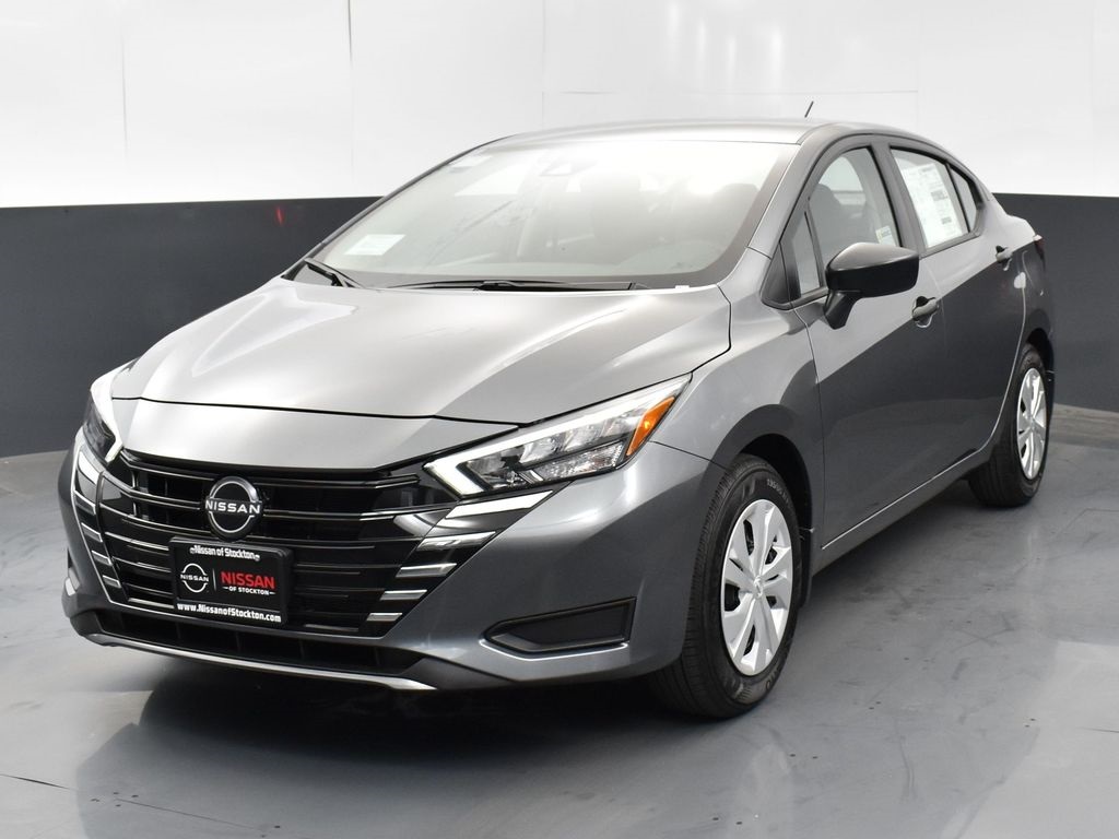 2025 Nissan Versa 1.6 S photo 2