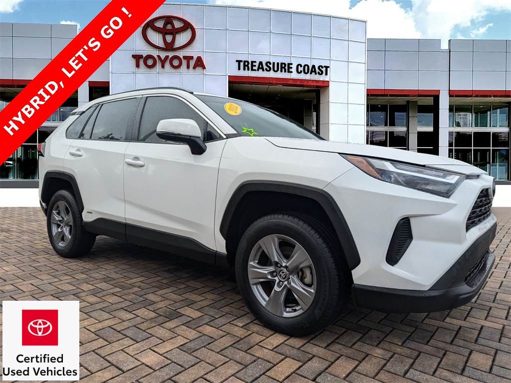 2022 Toyota RAV4 XLE