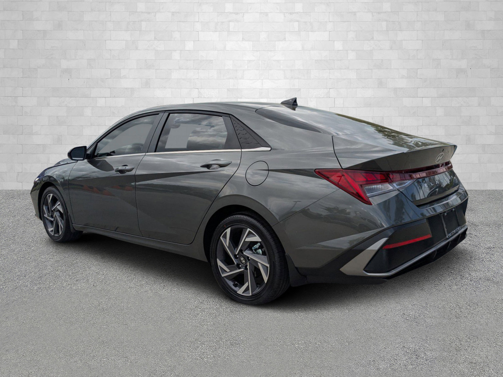 2025 Hyundai Elantra SEL Convenience photo 4