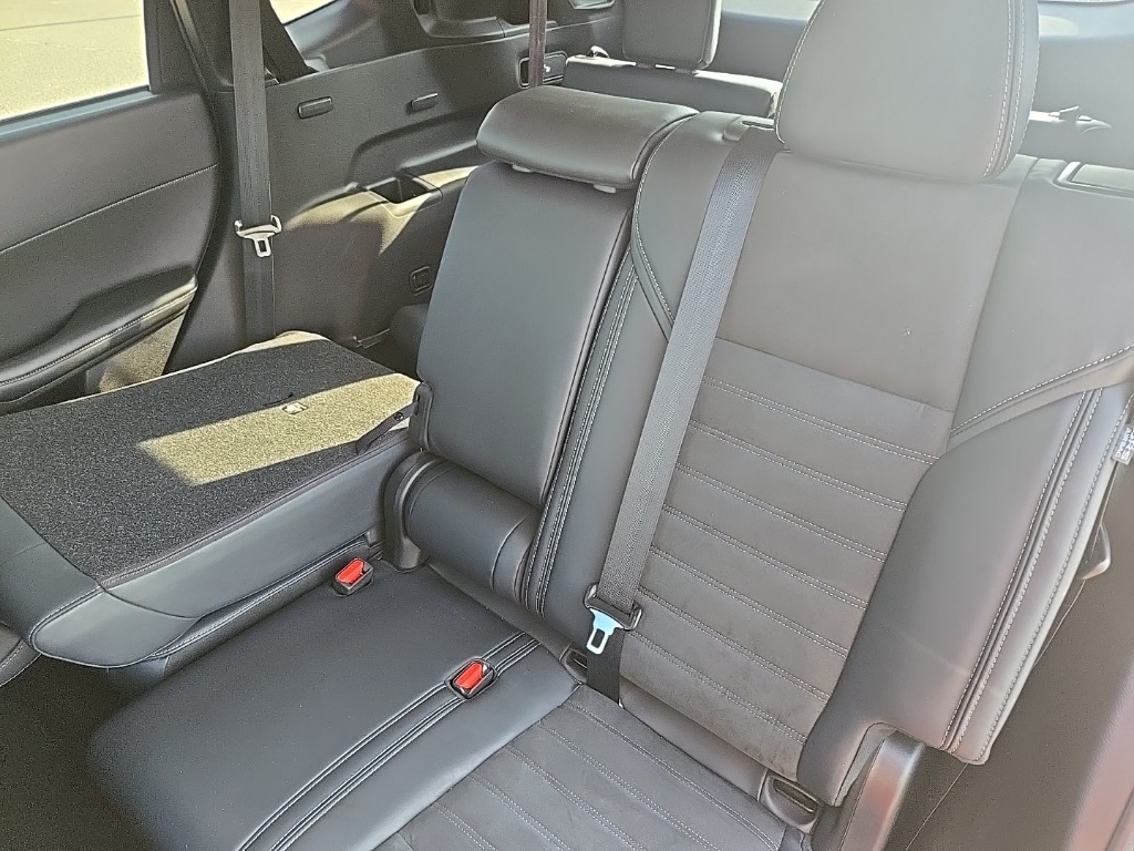 2024 Mitsubishi Outlander SE photo 23