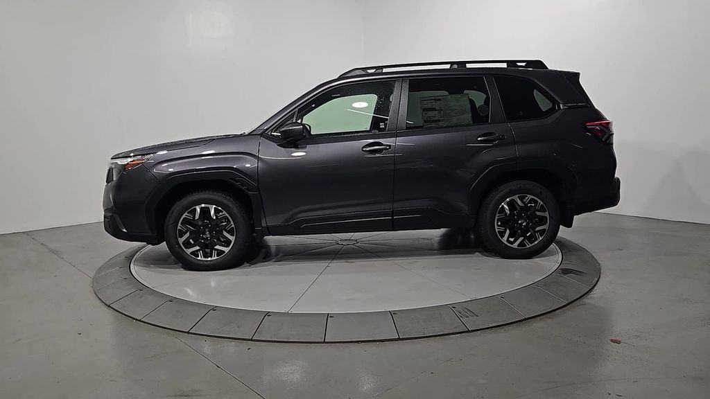 2025 Subaru Forester Premium Base photo 2