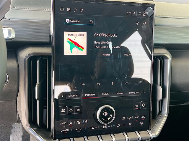 2026 Gmc Acadia AT4 photo 9
