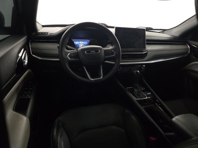 2023 Jeep Compass Limited photo 19