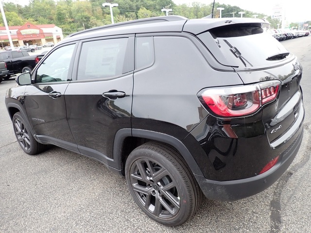 2026 Jeep Compass Limited photo 3