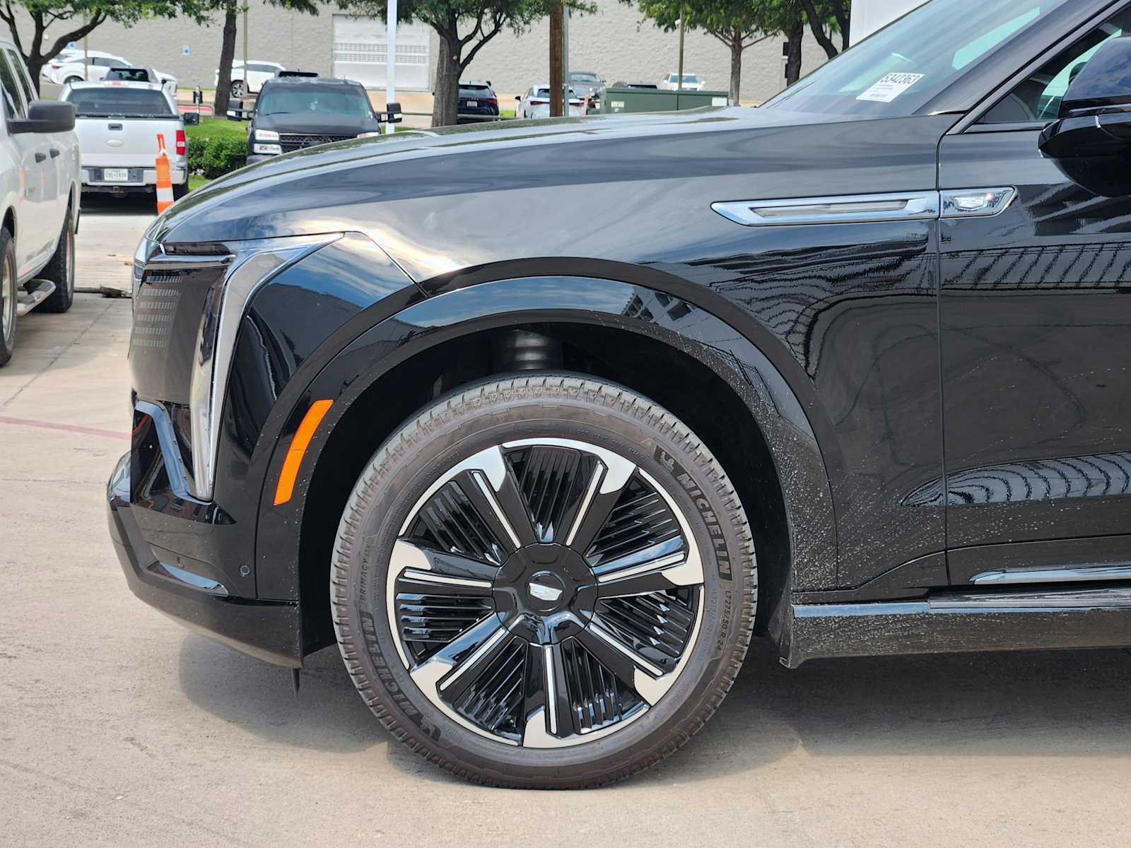 2025 Cadillac Escalade IQ Sport photo 5
