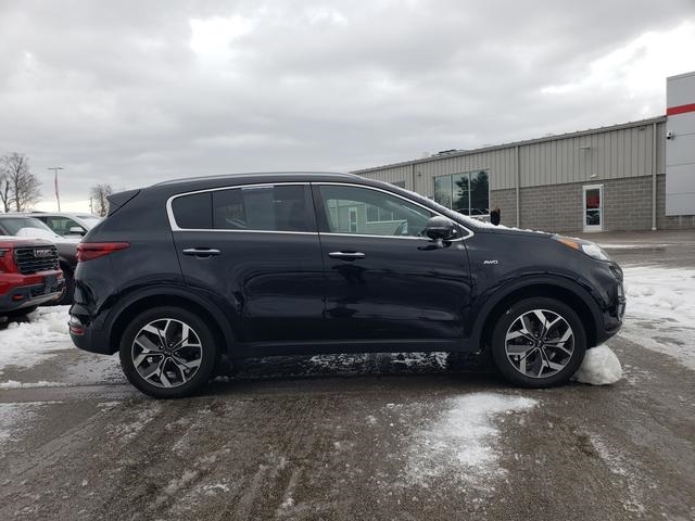 2020 Kia Sportage EX photo 4