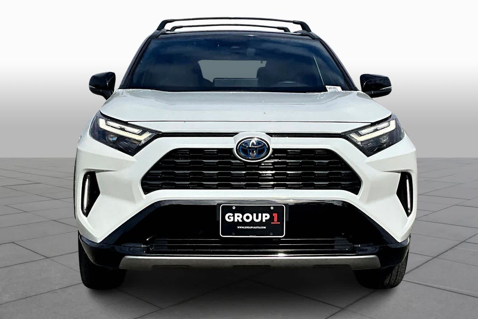 2024 Toyota RAV4 Hybrid XSE photo 3