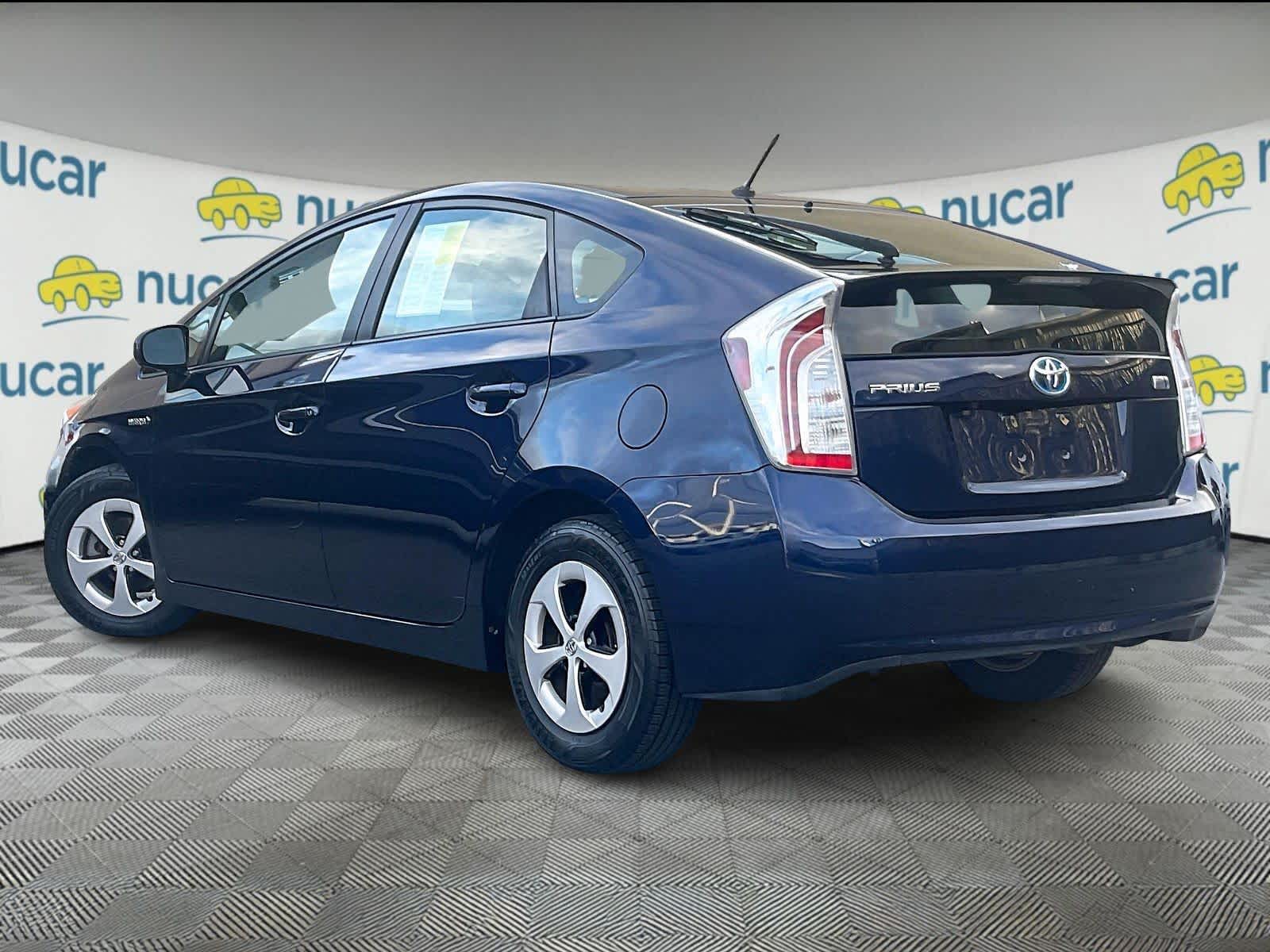 2015 Toyota Prius Two SE photo 4