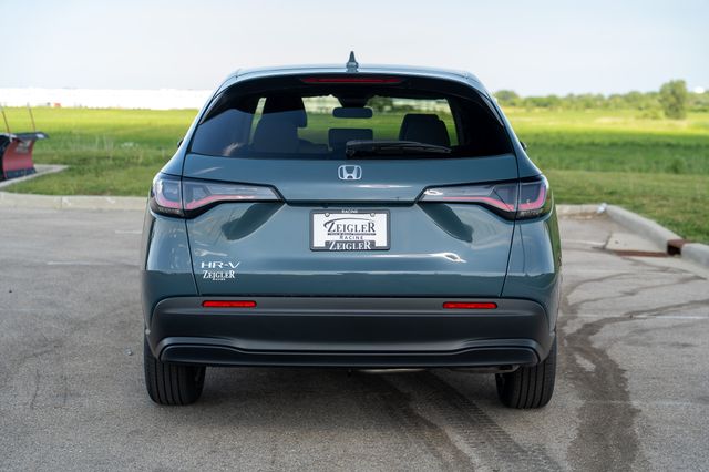 2026 Honda HR-V LX photo 6