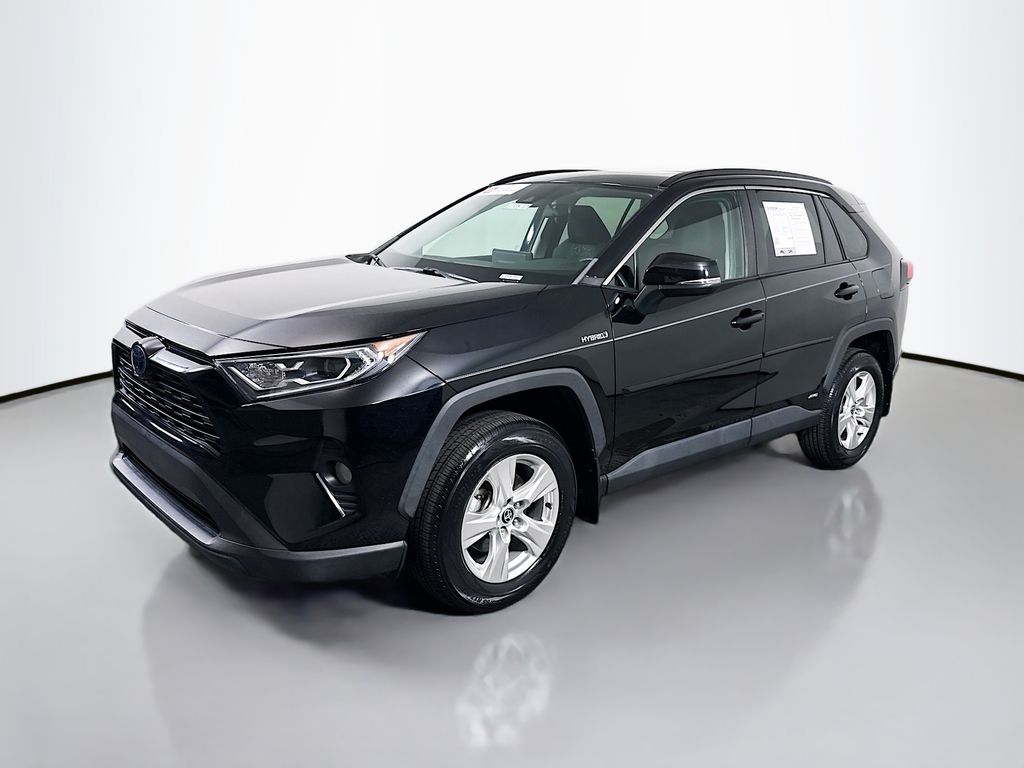 2021 Toyota RAV4 Hybrid XLE photo 2