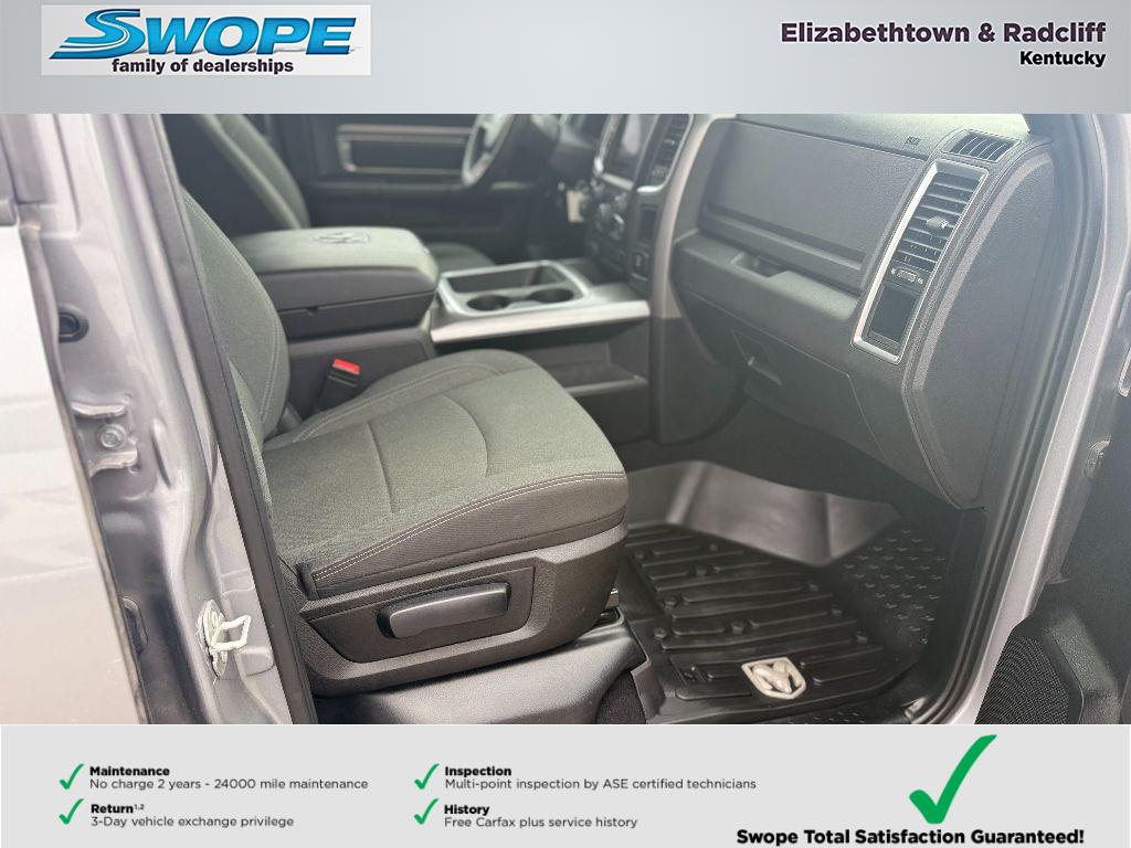 2023 Ram 1500 Classic Warlock photo 11