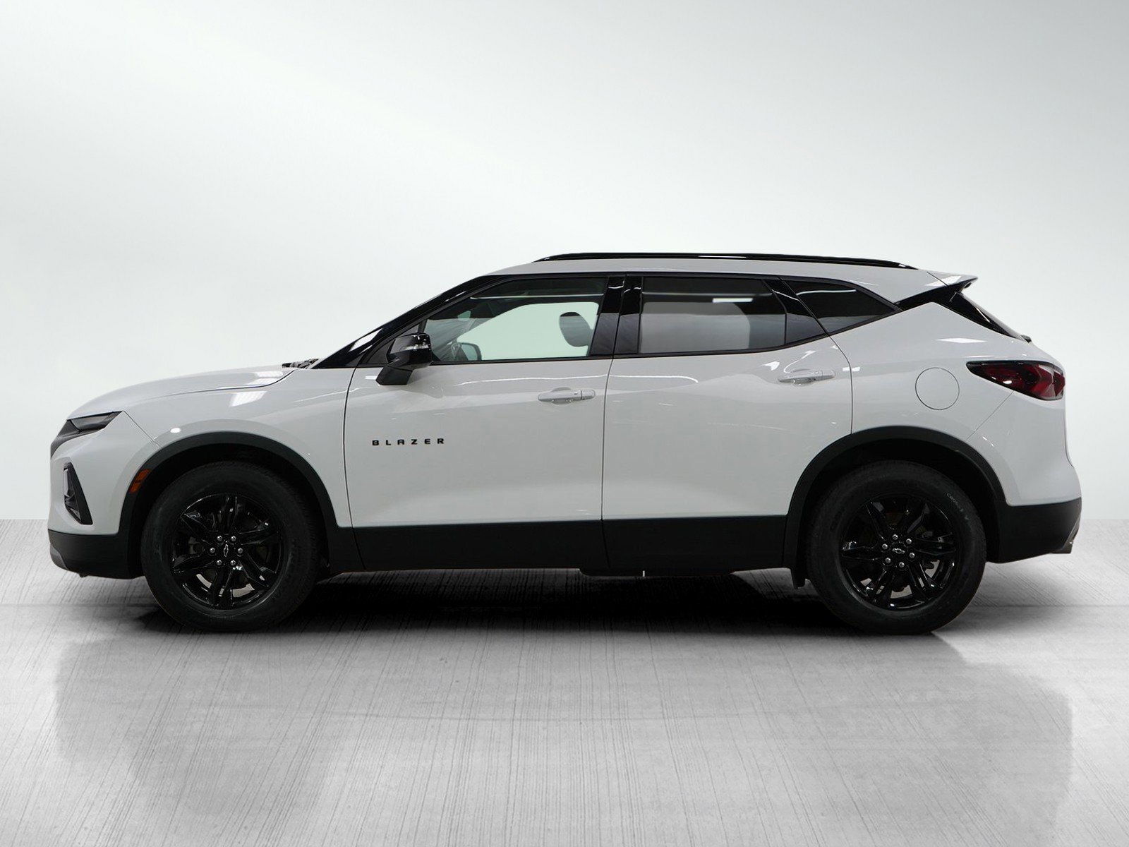 Used 2022 Chevrolet Blazer 3LT with VIN 3GNKBJRS4NS150228 for sale in South Saint Paul, Minnesota