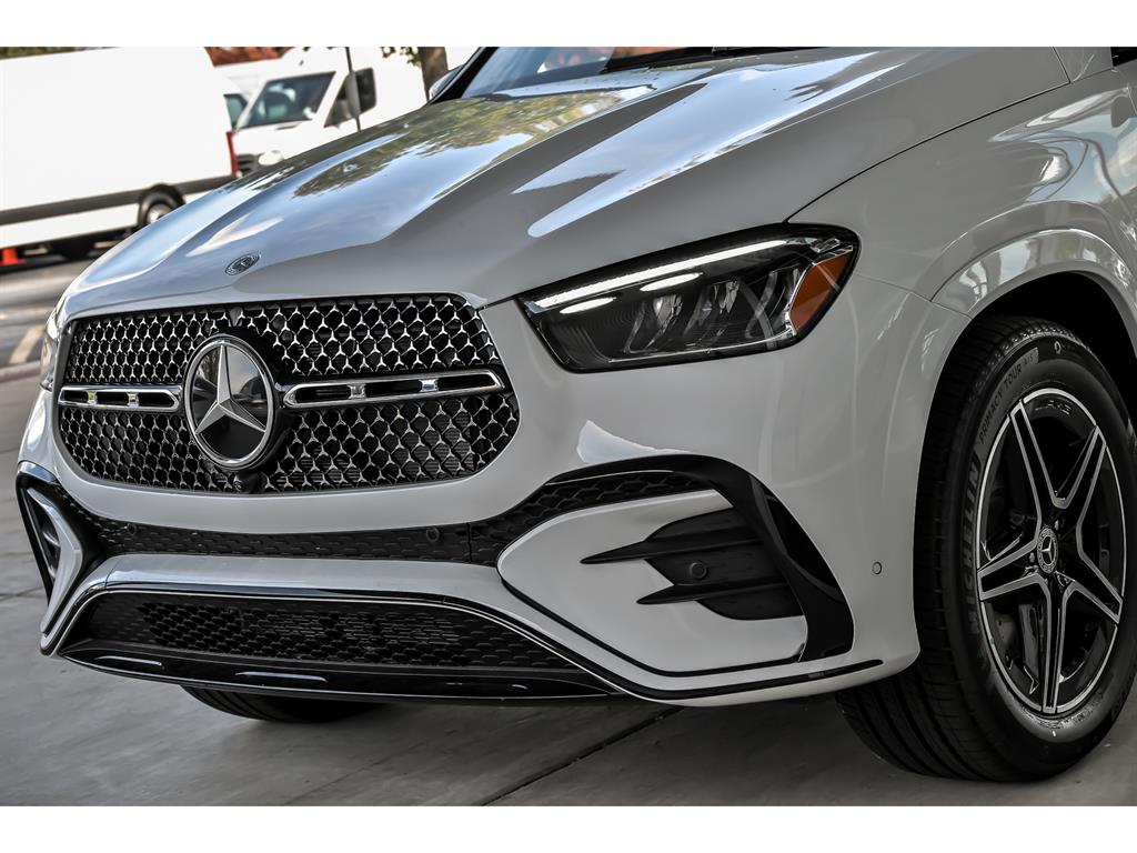 2026 Mercedes Benz GLE 350 4MATIC photo 2