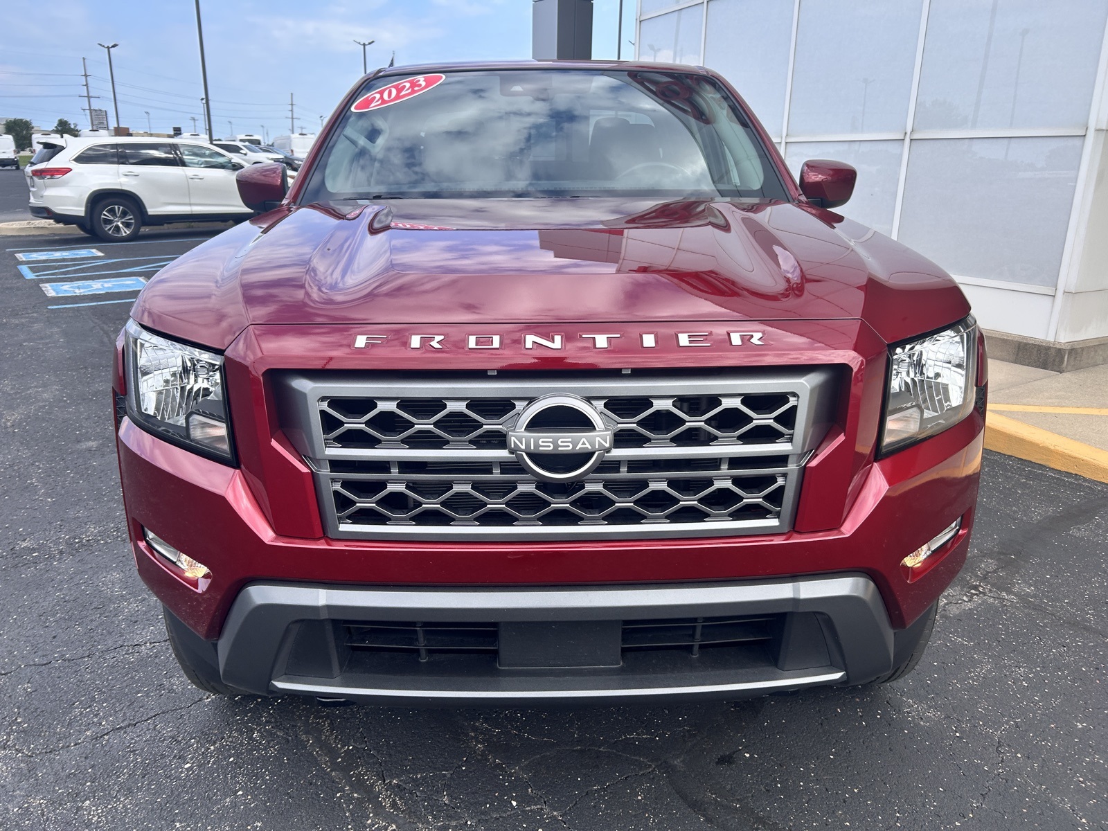 2022 Nissan Frontier SV photo 3