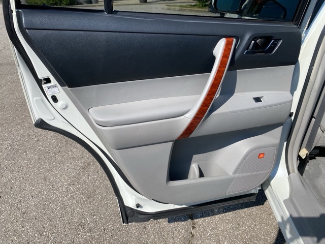 2008 Toyota Highlander Limited photo 16