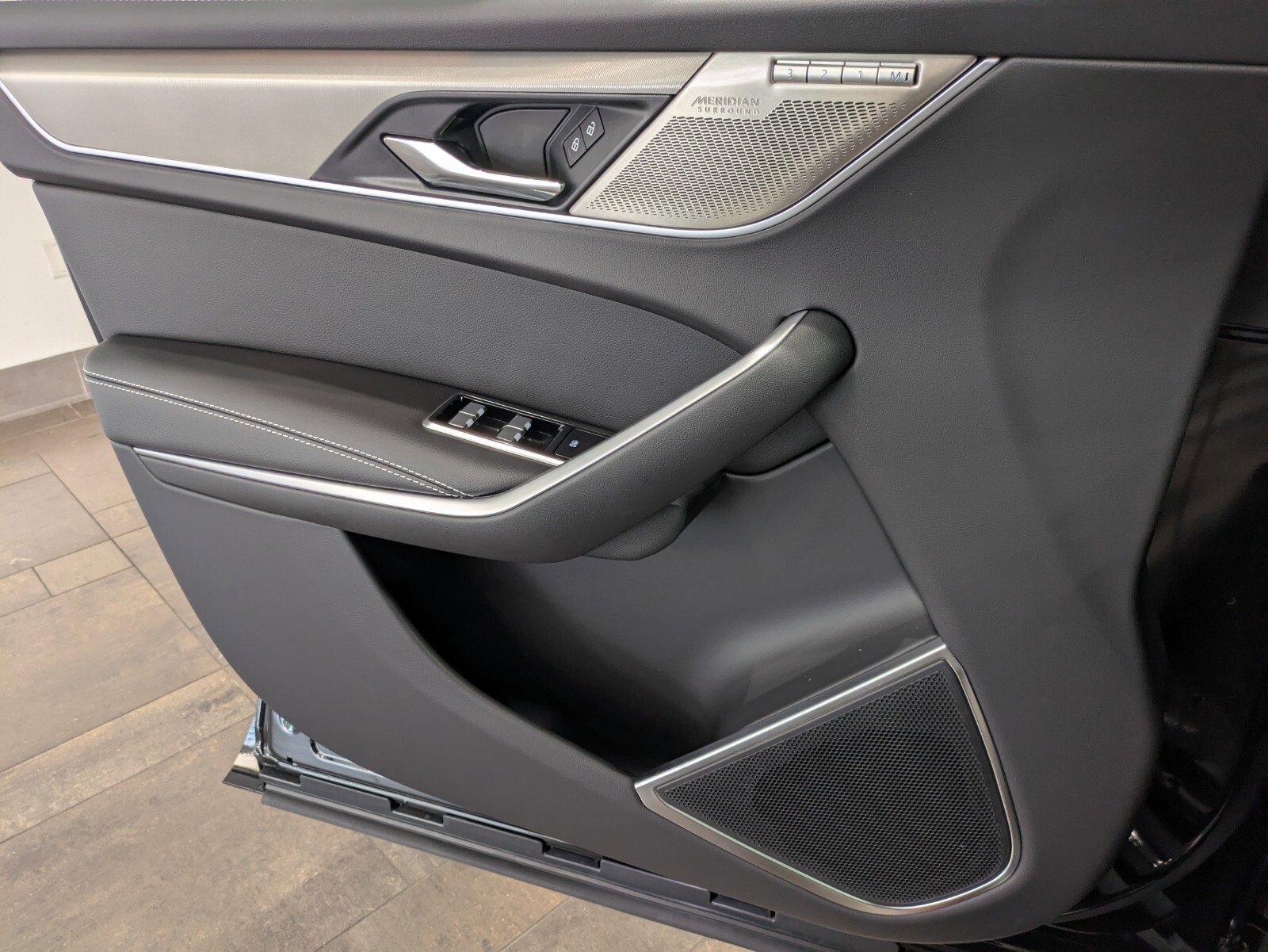 2026 Jaguar F-PACE R-Dynamic S P250 photo 19