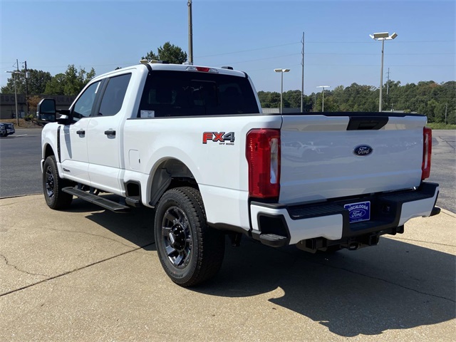 2026 Ford F-350 photo 5