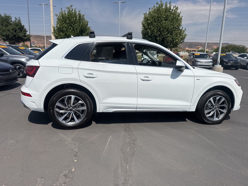2024 Audi Q5 45 S line Premium photo 5