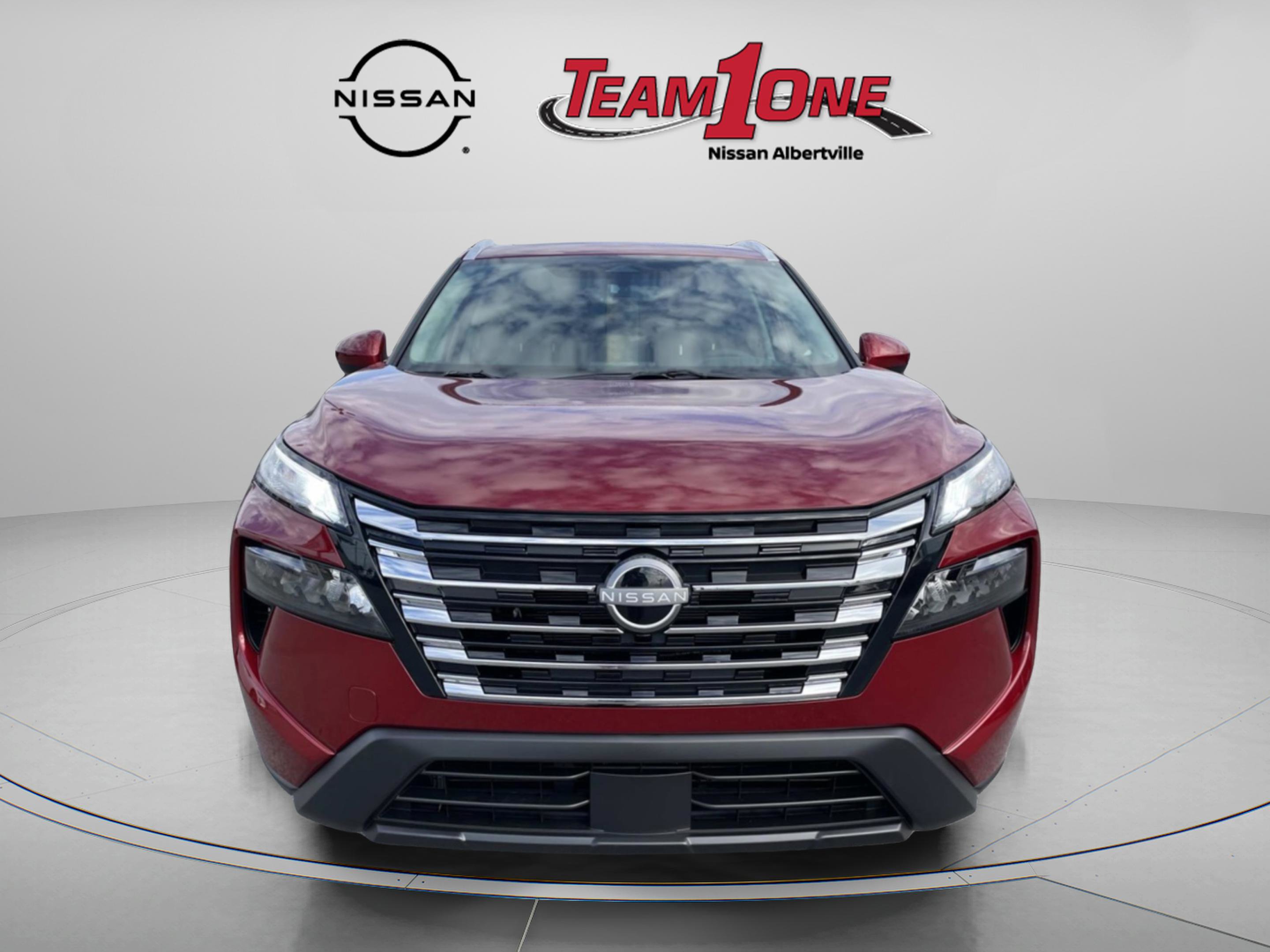 2026 Nissan Rogue SV photo 2