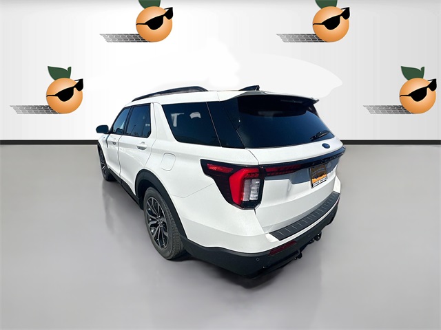 2025 Ford Explorer ST-Line photo 4