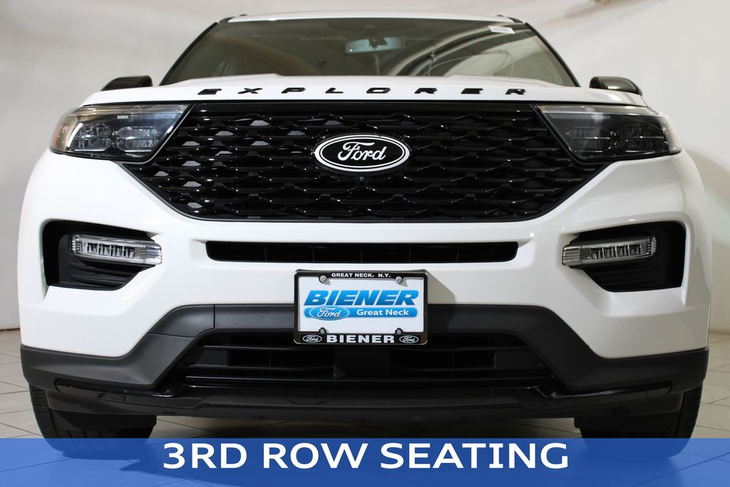 2022 Ford Explorer ST-Line photo 15