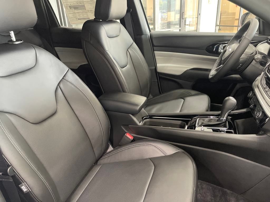 2025 Jeep Compass Limited photo 13