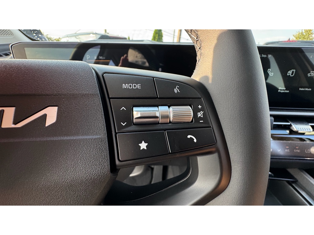 2026 Kia Sportage Hybrid LX photo 9
