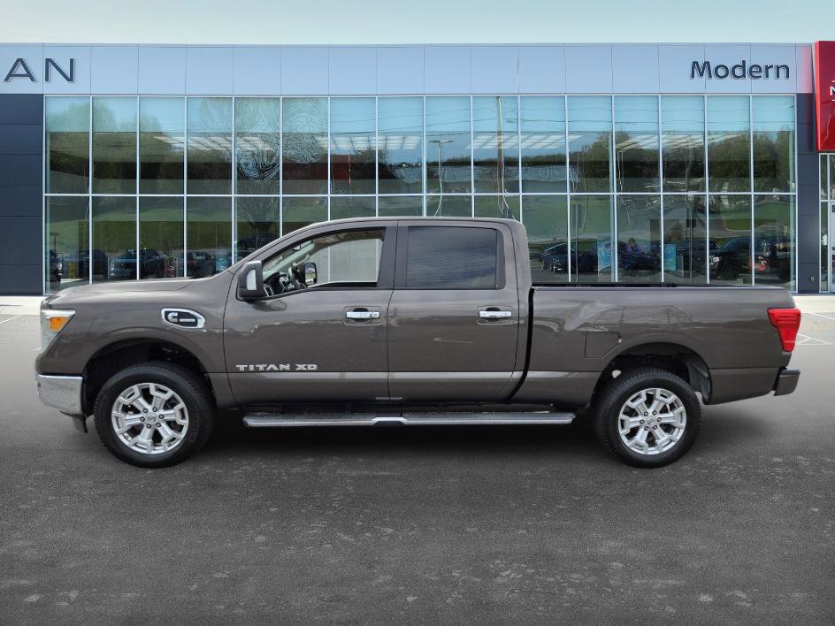 2016 Nissan Titan SV photo 8