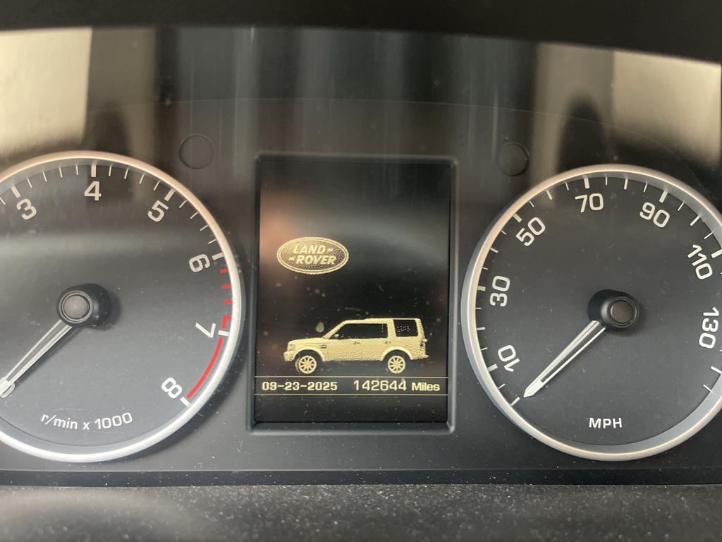 2012 Land Rover LR4 HSE photo 2