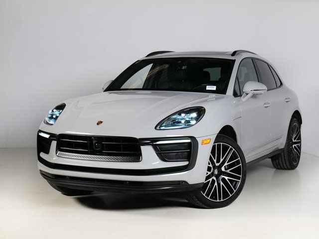 2025 Porsche Macan