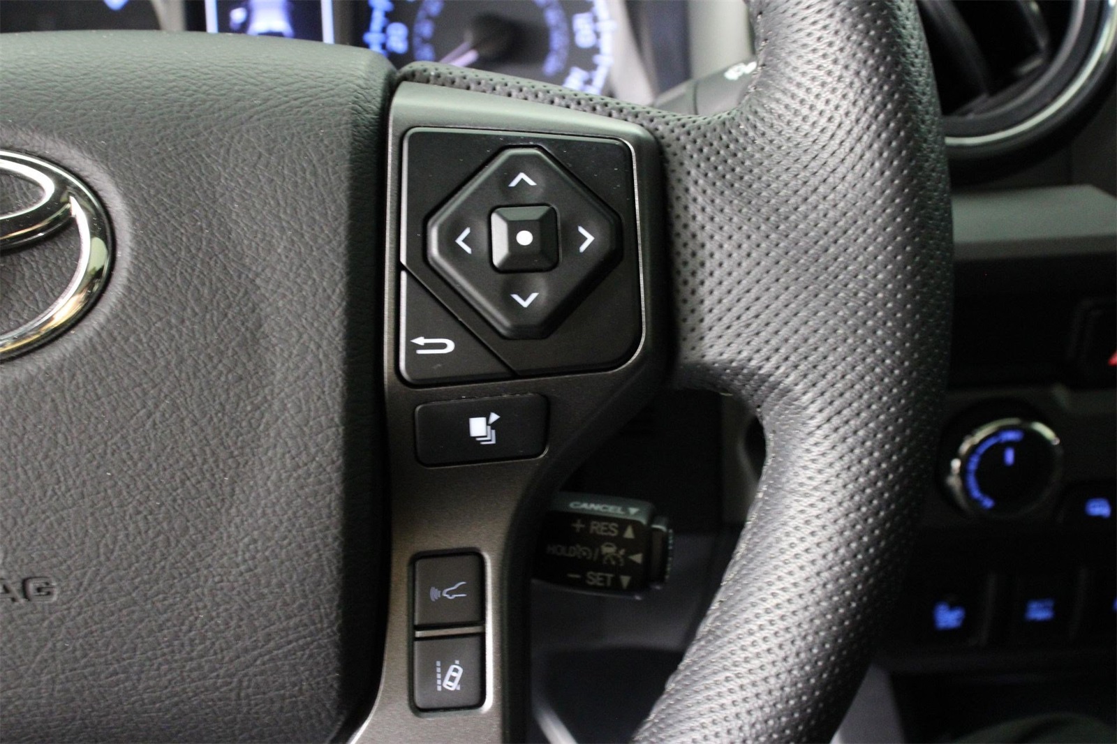 2022 Toyota Tacoma TRD Pro photo 15