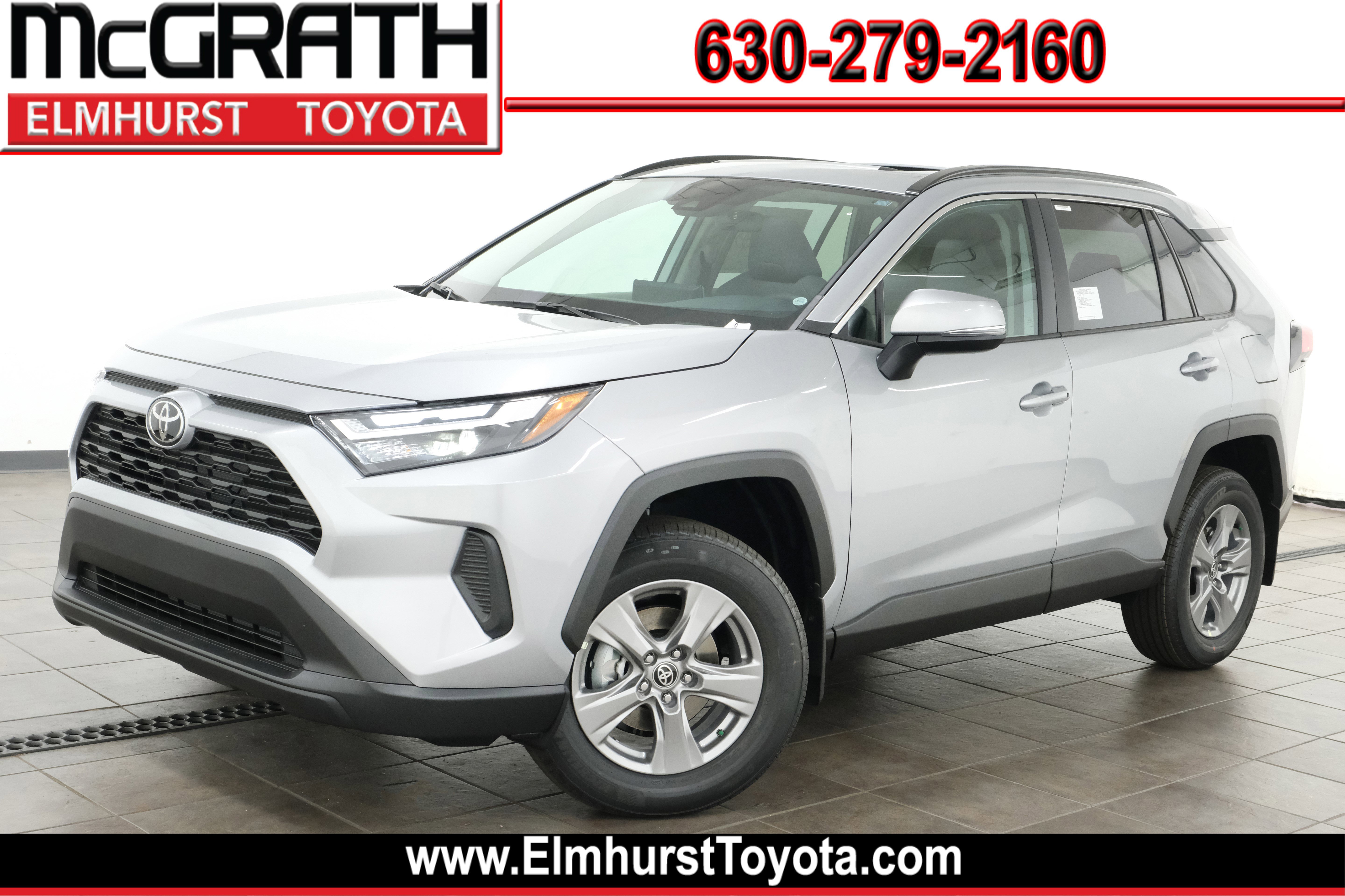 2025 Toyota RAV4 XLE's photo