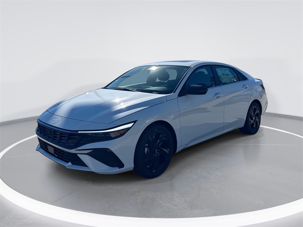 2026 Hyundai Elantra SEL's photo