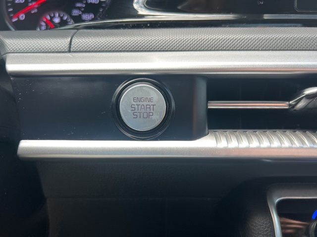 2021 Kia K5 GT-Line photo 28