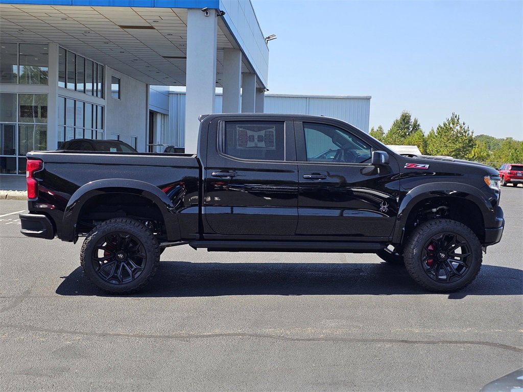 2025 Chevrolet Silverado 1500 RST photo 3