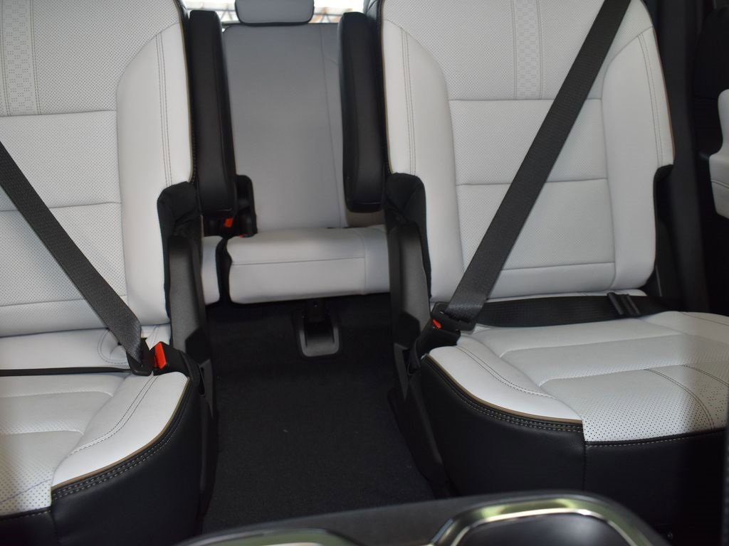 2026 Chevrolet Traverse High Country photo 22